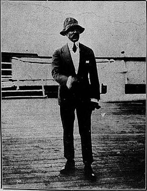 Santos Dumont à bordo do "Blucher". Illustração Brazileira, n. 112 (1914)